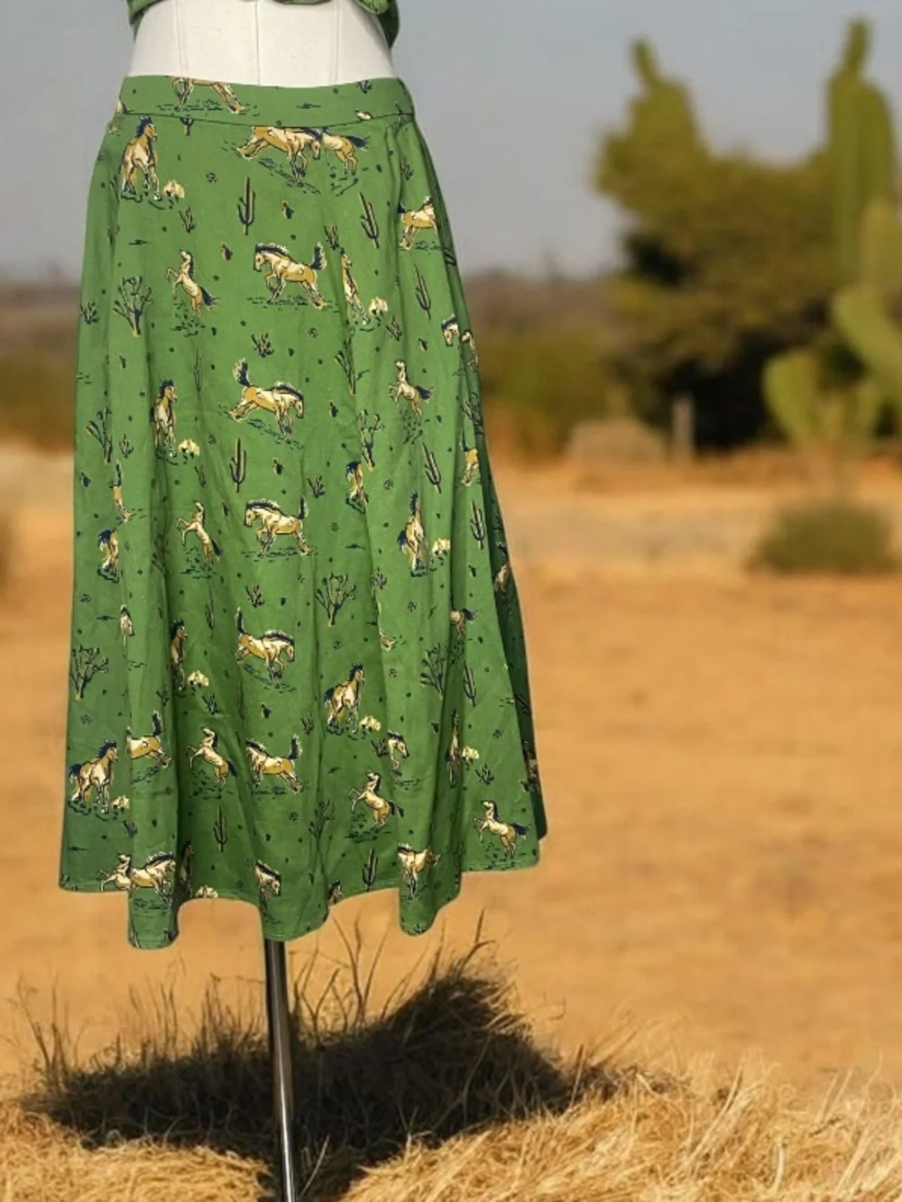 Collectif Matilde Wild West Skirt Green Horse Cactus Print Swing Midi S